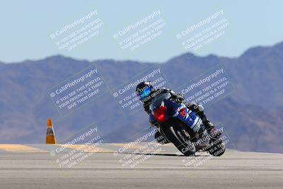 media/Mar-24-2025-Moto Forza (Mon) [[57ce5c5cff]]/3-Beginner Group/Session 4 (Turn 9)/